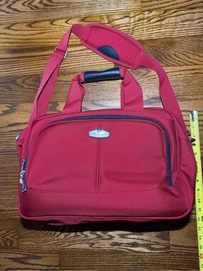 Ricardo Beverly Hills Red Overnight Carry-On Shoulder Hand Bag Luggage Suitcase